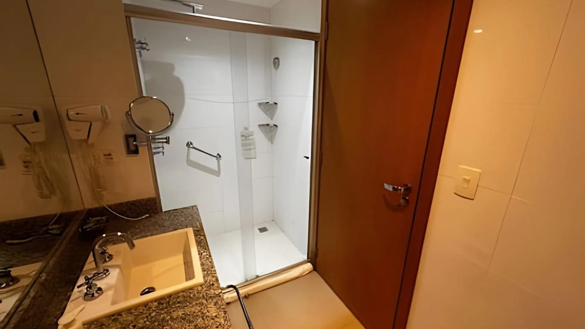 A321 - Apt 1 - Brisas Do Lago - Apartamento 1 Brasilia 0*,  Brazil